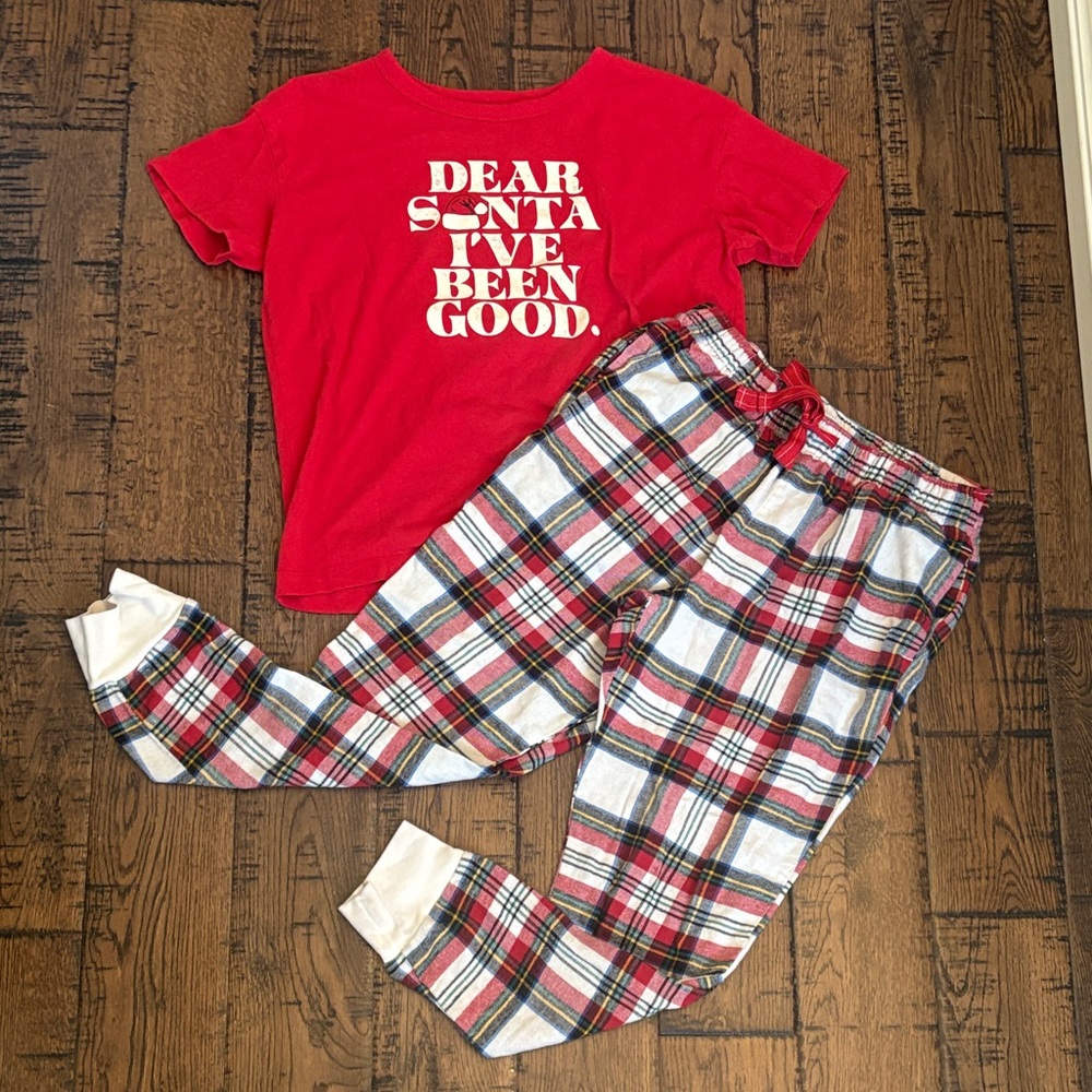 Old Navy Red Short-Sleeve Holiday Pajama Set with Plaid Pants